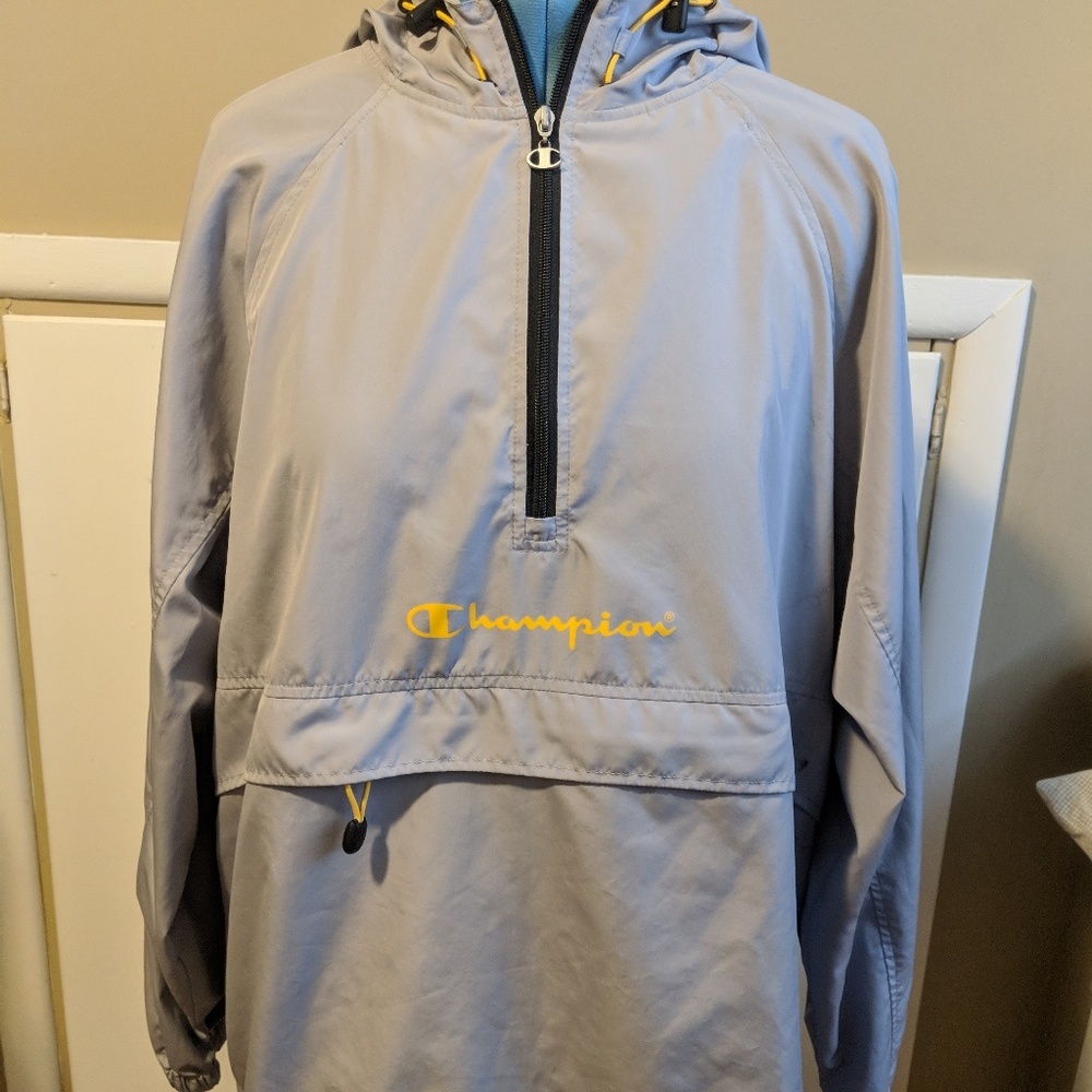 Champion wind breaker